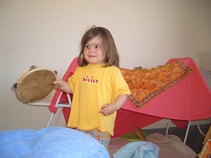 Tanz Workshops f&uuml;r Kinder in Bern. Einzelne Nachmittage mit Musik, Bewegung, Spiel und Spass.